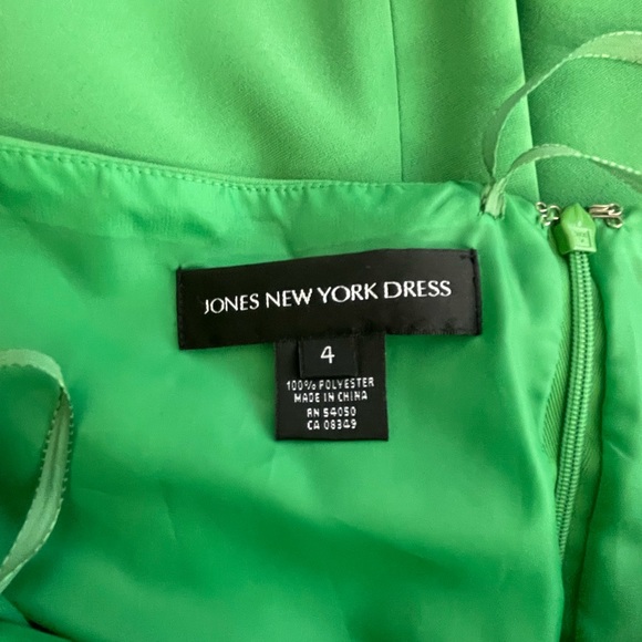JONES OF NEW YORK HALTER RUCHED WAIST FLARED DRESS NEW - Picture 6 of 7